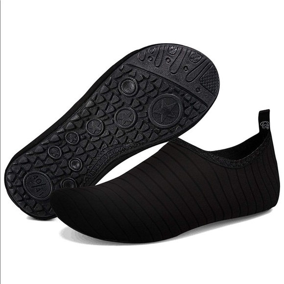 🆕 WateLves - Water Shoes for Men - Picture 2 of 5